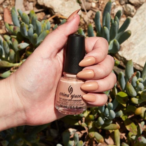 ESMALTE CHINA GLAZE COLOR DUNESCAPE SAND 14 ML